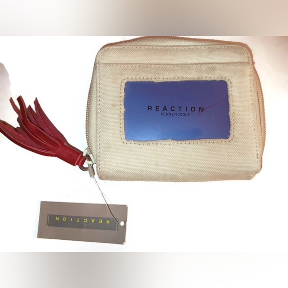 Kenneth Cole Ivory Zip-Around Wallet With Card Slots & Snap Pockets - Picture 4 of 4